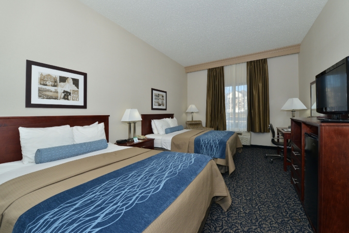 Holiday Inn Express & Suites Philadelphia/Mt. Laurel