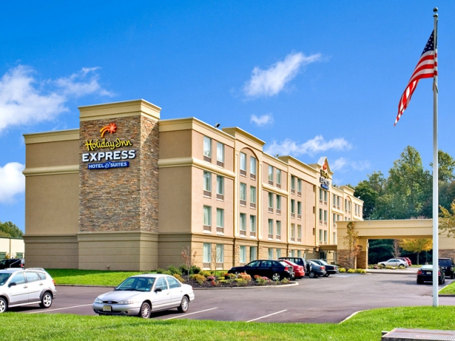 Holiday Inn Express & Suites West Long Branch